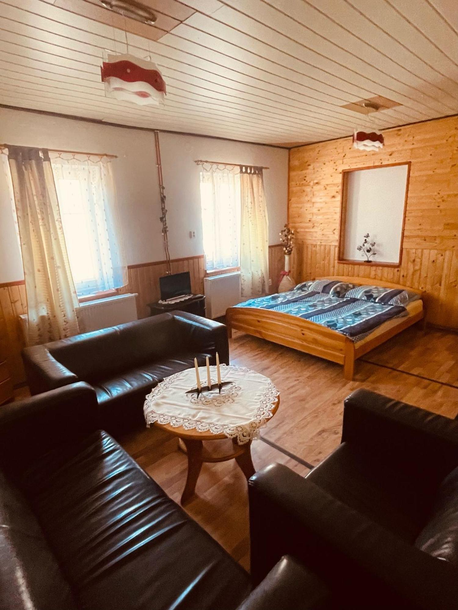 Pension Peklo Trutnov Bagian luar foto